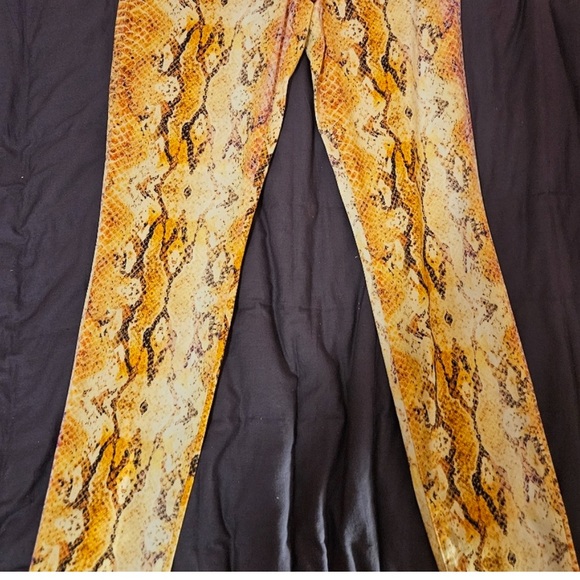 Marciano by Guess Snakeskin Yellow Skinny pants Sz 25 nwt $200 - Picture 4 of 8